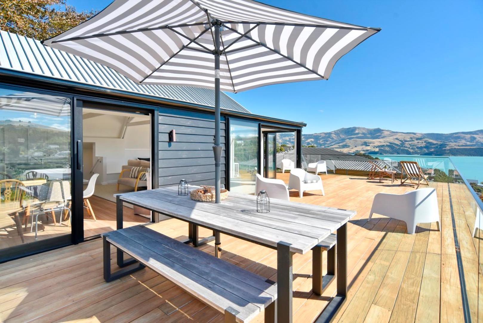 Akaroa Harbour View - Christchurch Holiday Homes Bagian luar foto