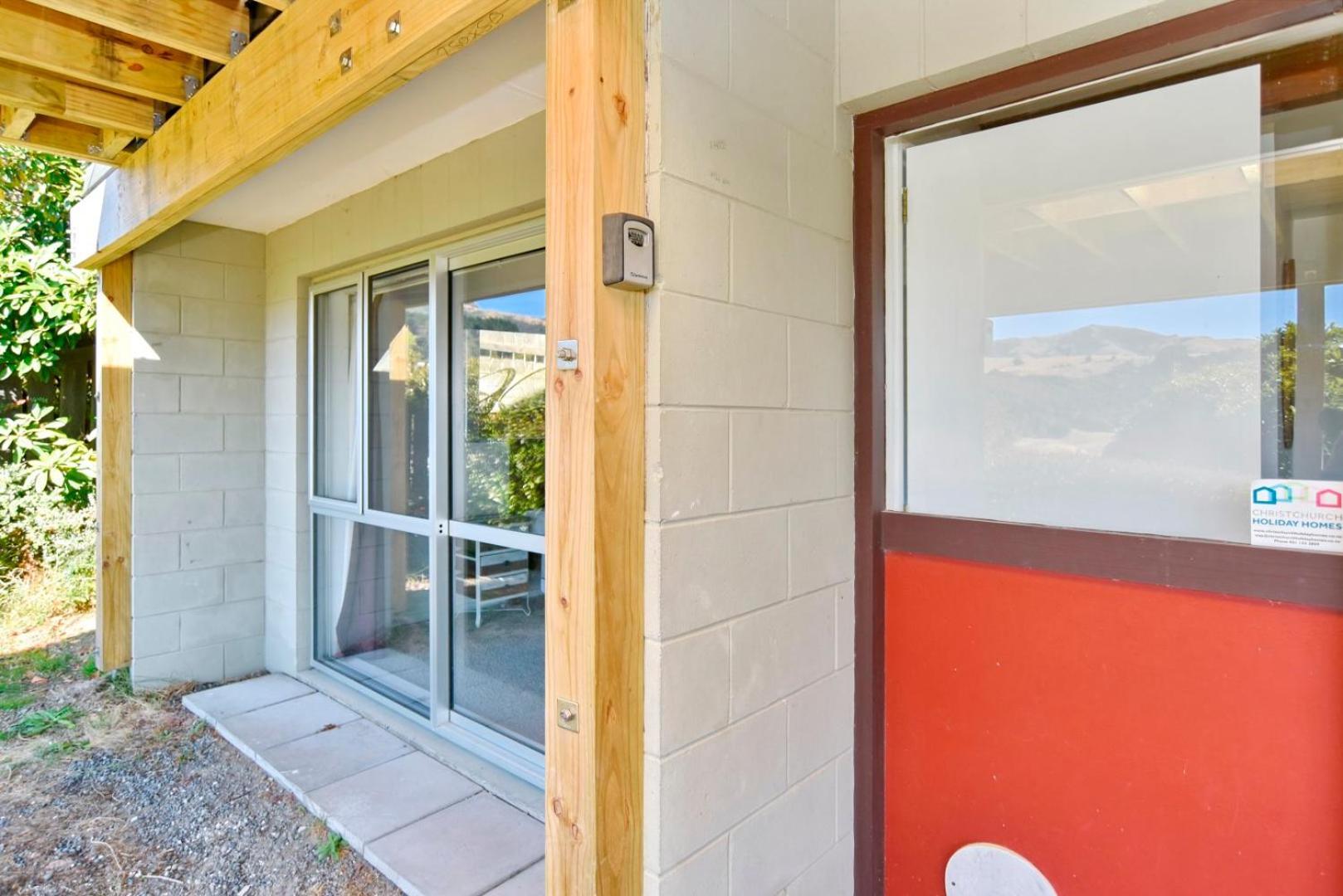 Akaroa Harbour View - Christchurch Holiday Homes Bagian luar foto
